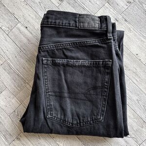 American Eagle AE Ripped 90’s Boyfriend Jeans SZ 6 Regular Women’s Black